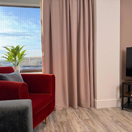 Elegant One Bedroom Apartment Swindon Exteriér fotografie